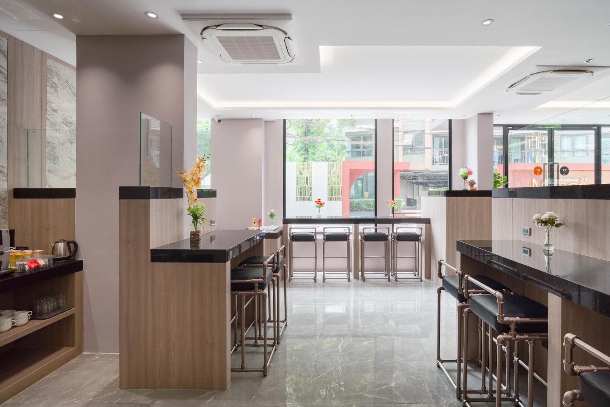 T2 The Portal Sukhumvit Hotel Bangkok Exterior photo