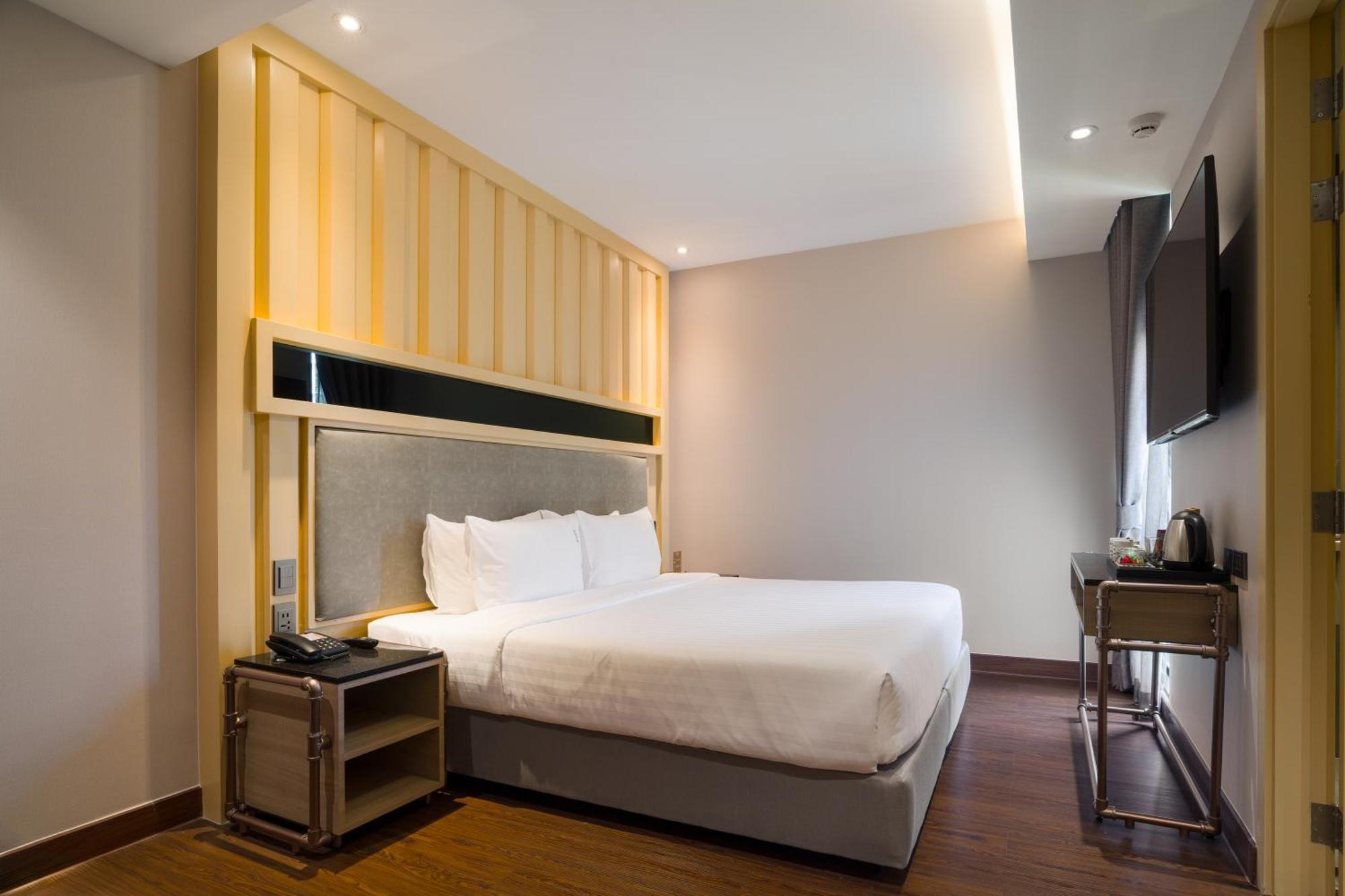 T2 The Portal Sukhumvit Hotel Bangkok Exterior photo